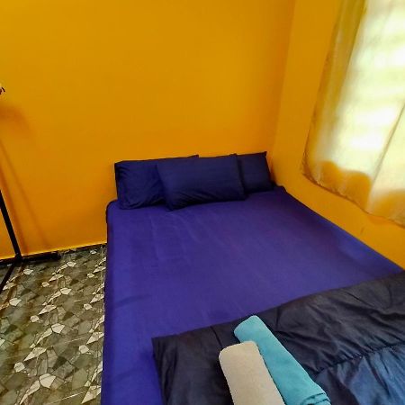 Homestay/Bilik Teluk Gading Куала-Ромпин Экстерьер фото